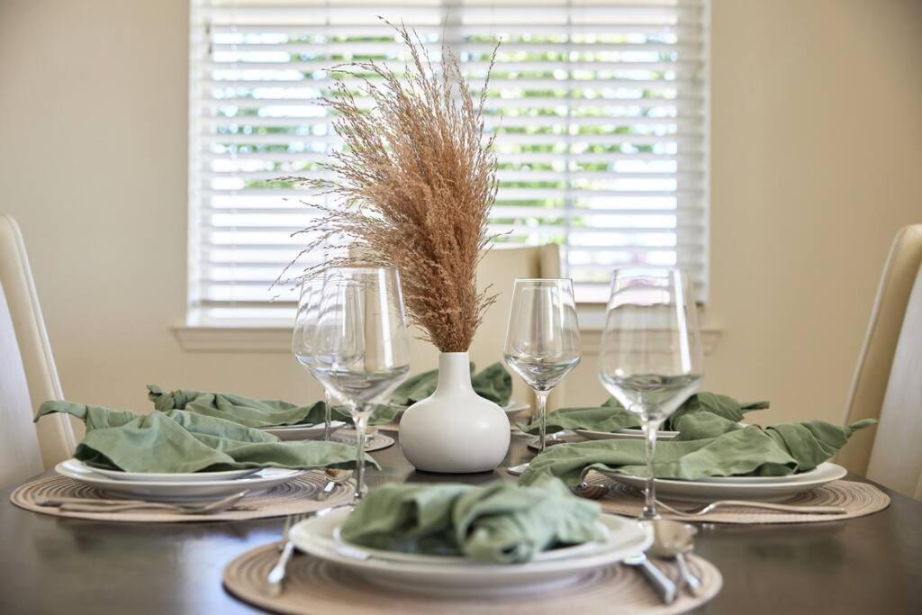 New Upscale House, Tahoe 30-Min W/ Cal King Reno Extérieur photo
