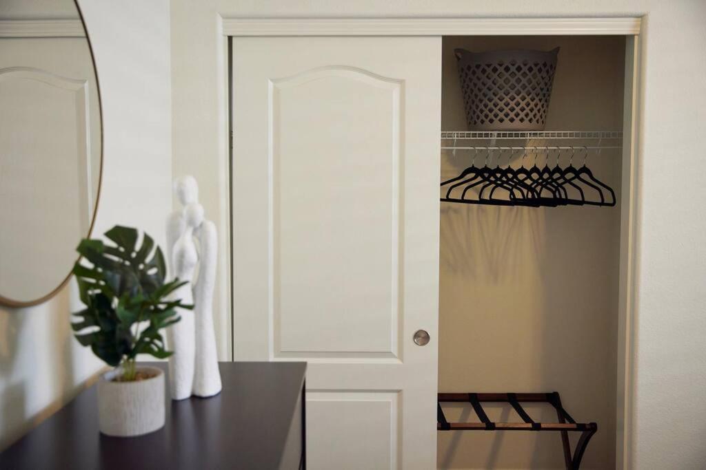 New Upscale House, Tahoe 30-Min W/ Cal King Reno Extérieur photo