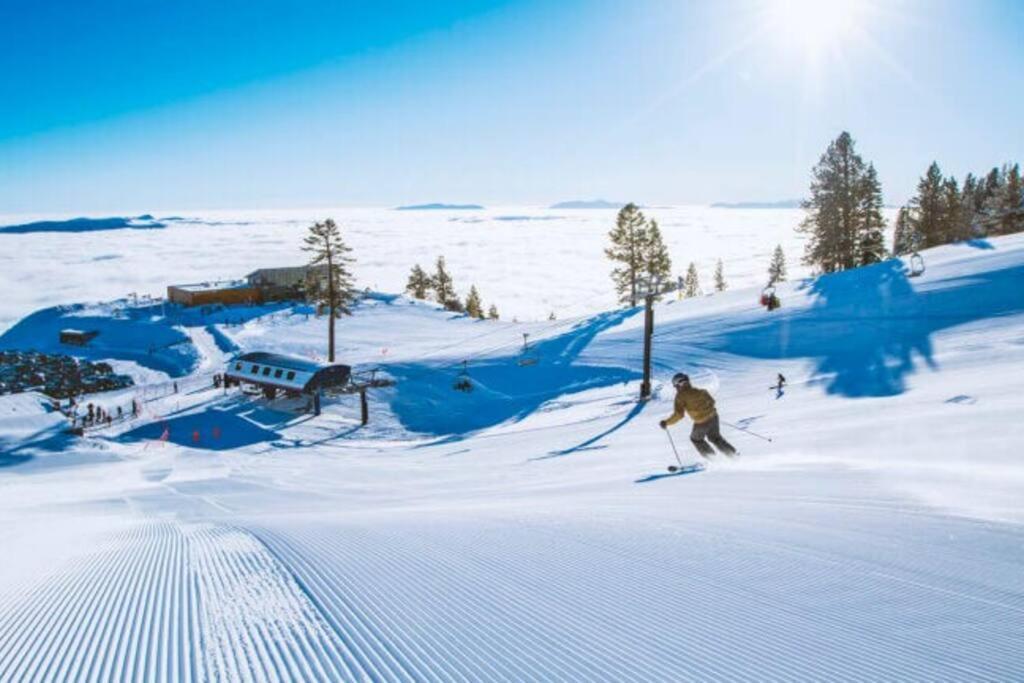 New Upscale House, Tahoe 30-Min W/ Cal King Reno Extérieur photo